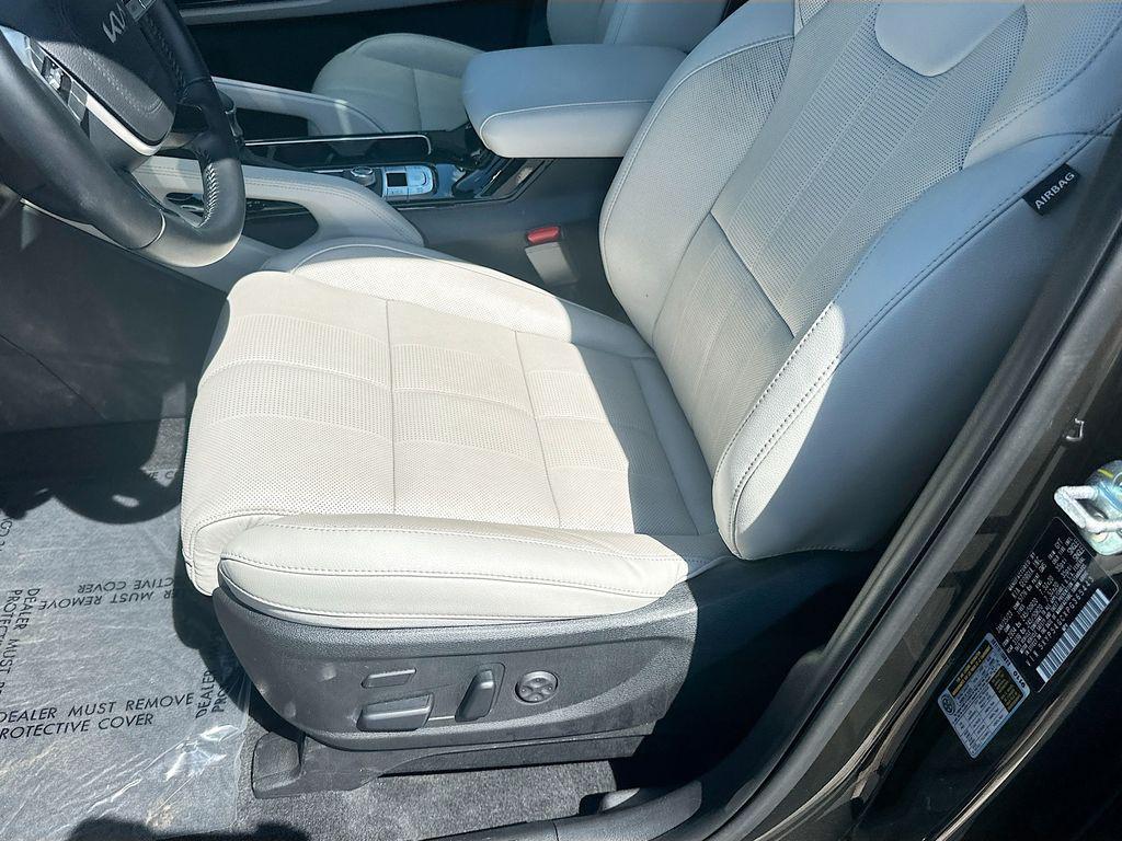 used 2023 Kia Telluride car, priced at $31,636