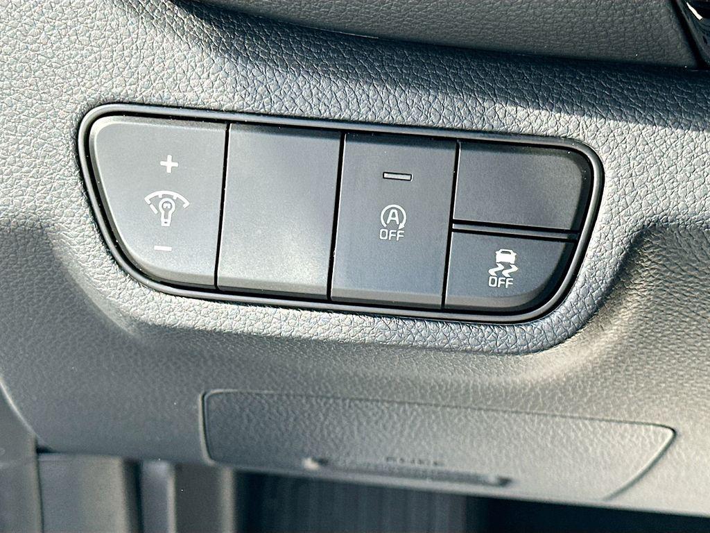 new 2026 Kia Seltos car, priced at $25,199