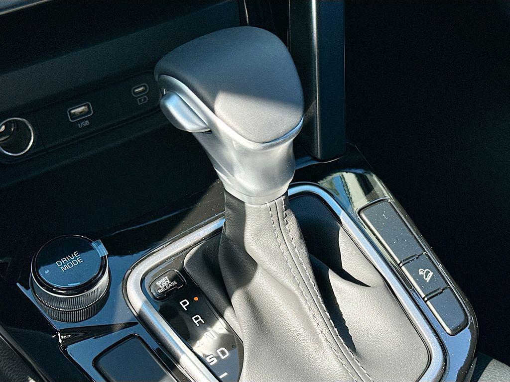 new 2026 Kia Seltos car, priced at $25,199