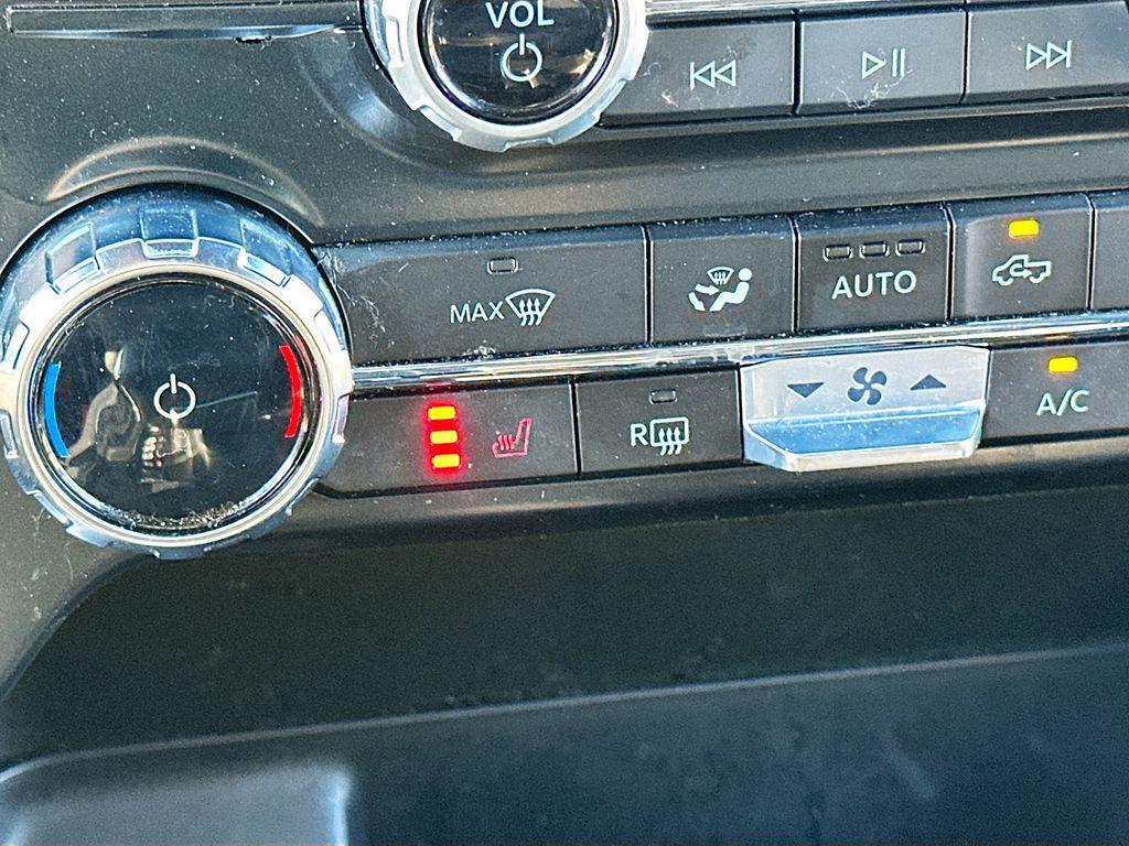 used 2023 Ford F-150 car, priced at $37,551