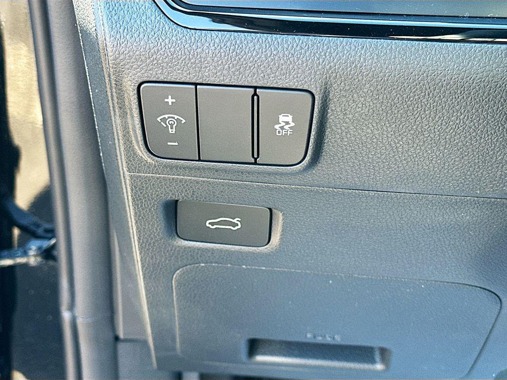 new 2026 Kia K5 car, priced at $29,207