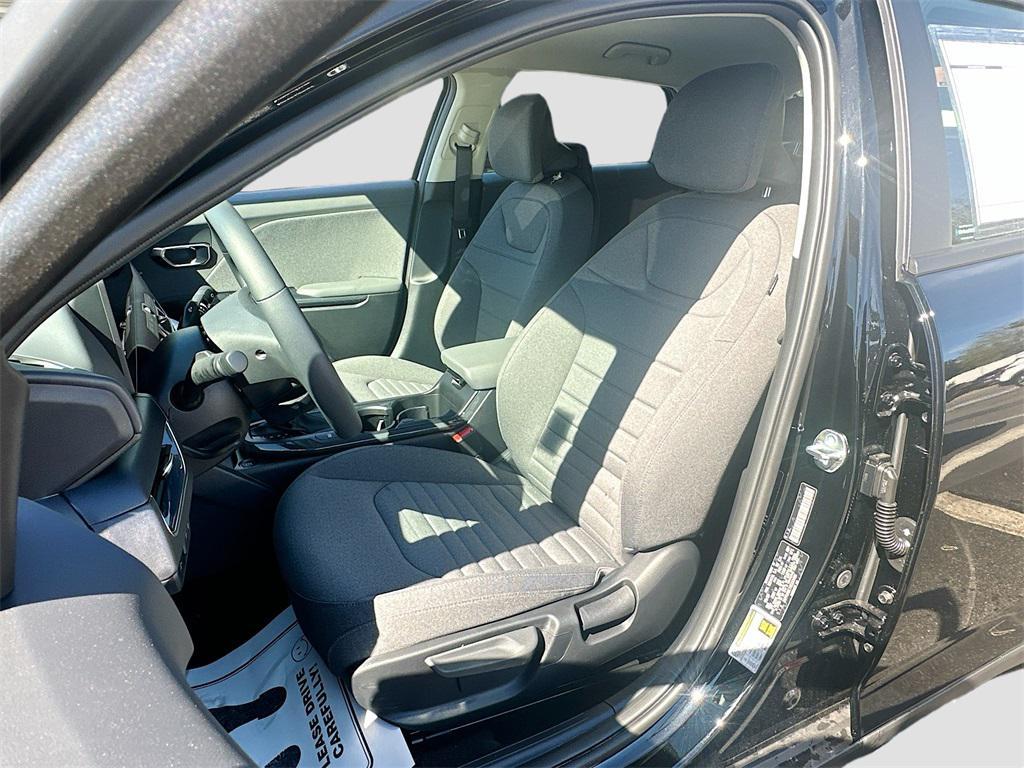 new 2025 Kia K4 car, priced at $21,653
