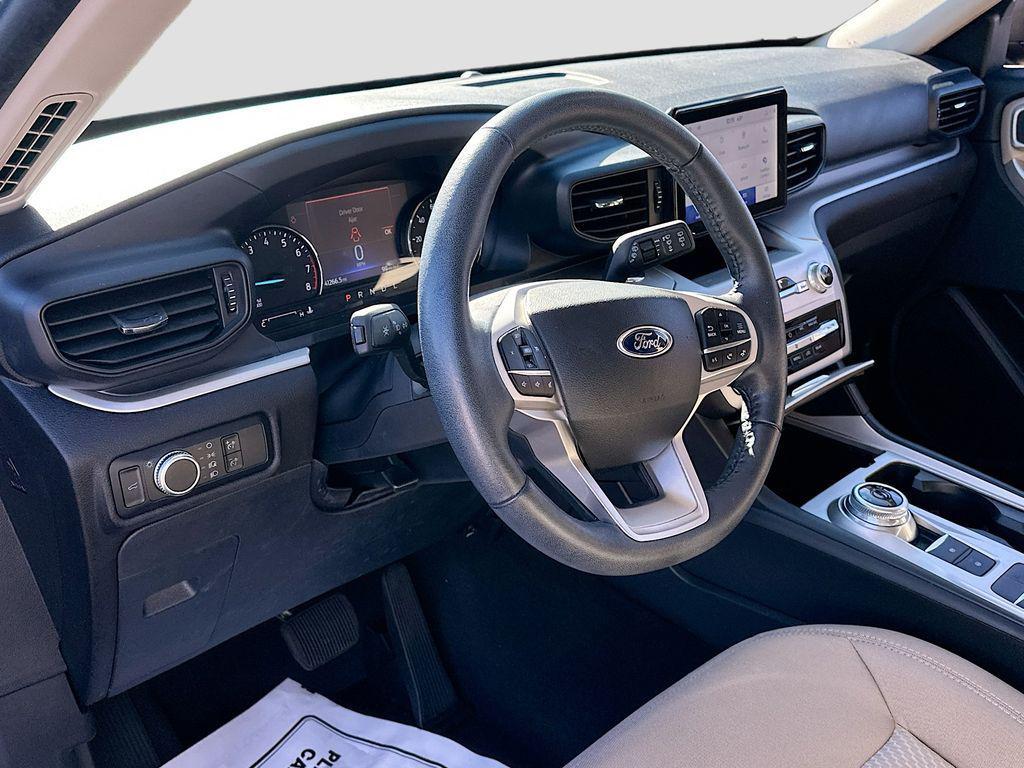 used 2022 Ford Explorer car, priced at $27,551