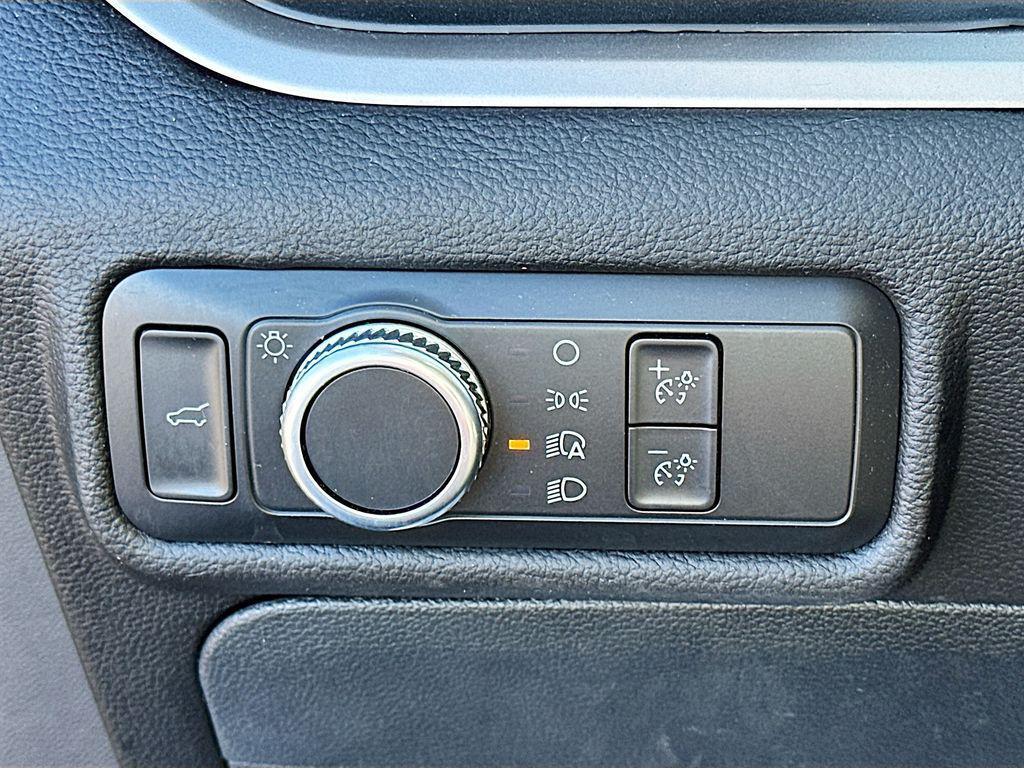 used 2022 Ford Explorer car, priced at $27,551