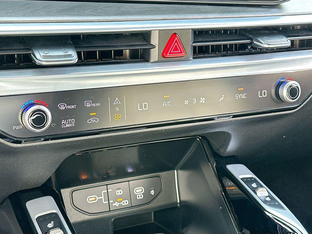 new 2026 Kia Sorento car, priced at $41,252