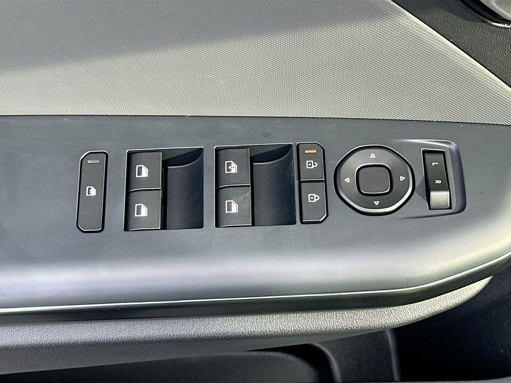 new 2025 Kia K4 car, priced at $22,295