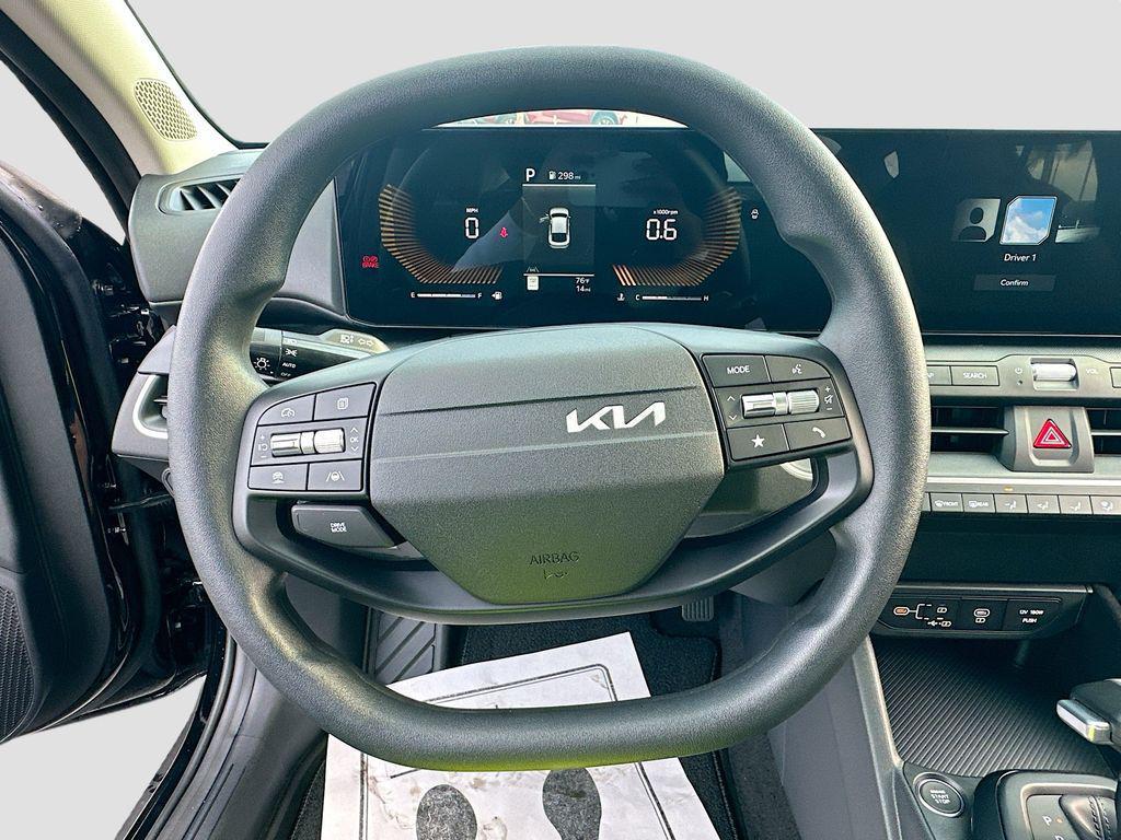 new 2025 Kia K4 car, priced at $22,295