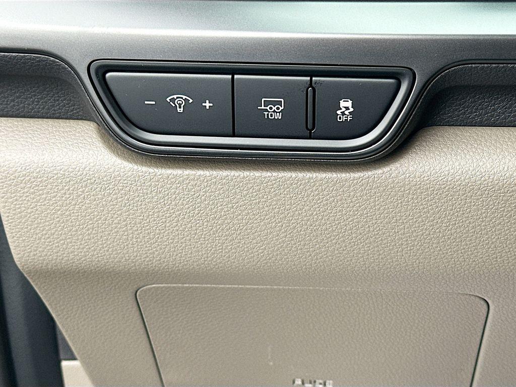 new 2026 Kia Carnival Hybrid car, priced at $40,312