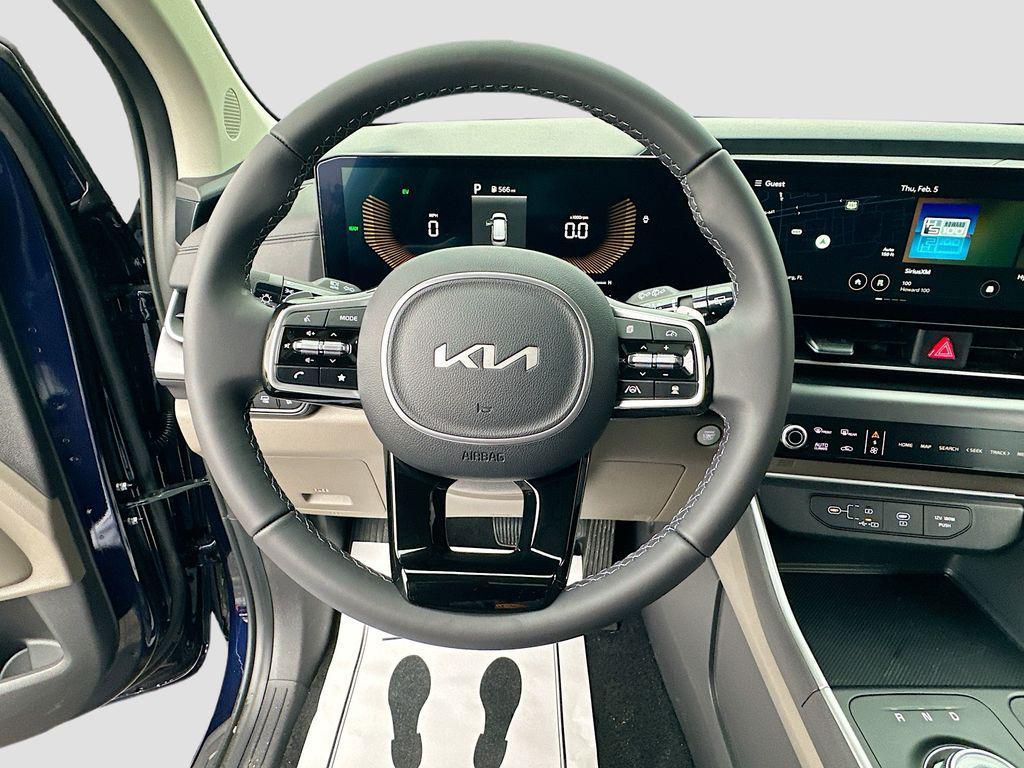 new 2026 Kia Carnival Hybrid car, priced at $40,312