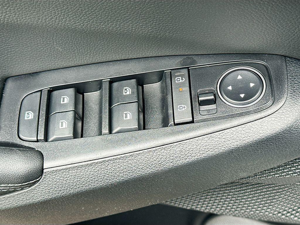 new 2026 Kia Seltos car, priced at $25,199