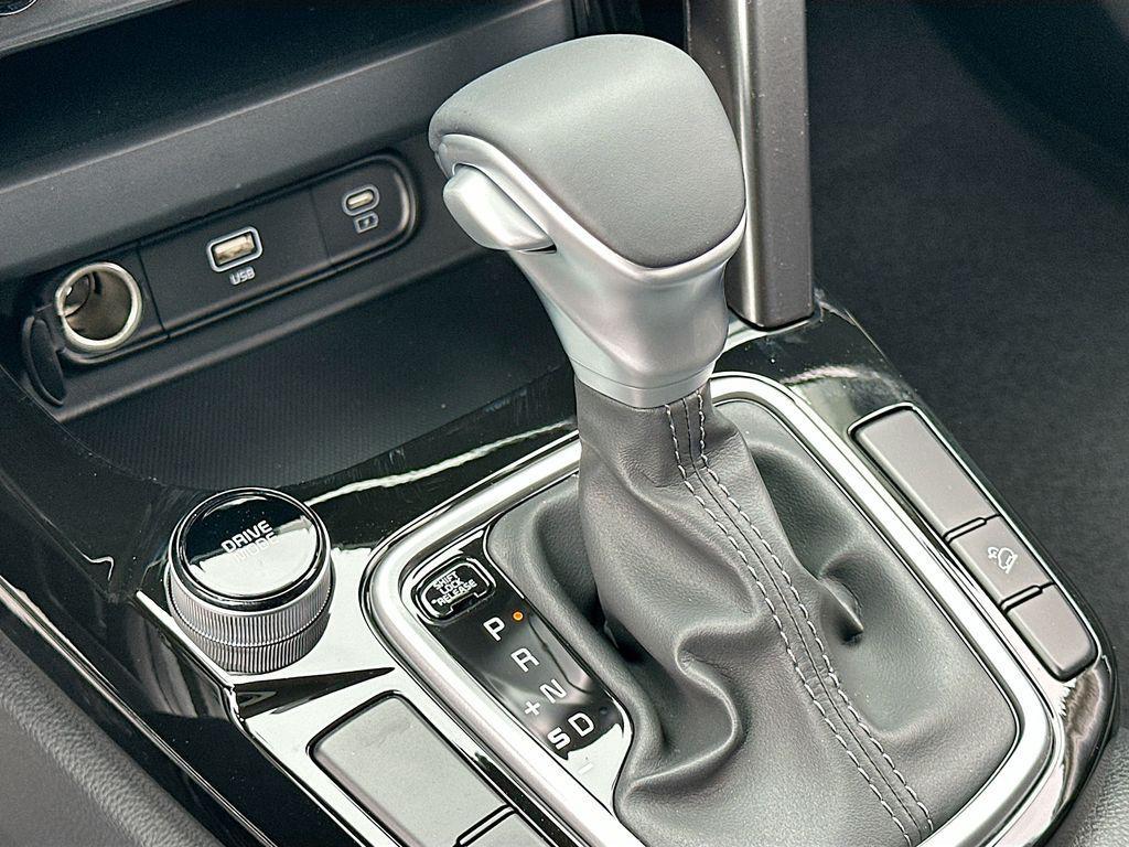 new 2026 Kia Seltos car, priced at $25,199