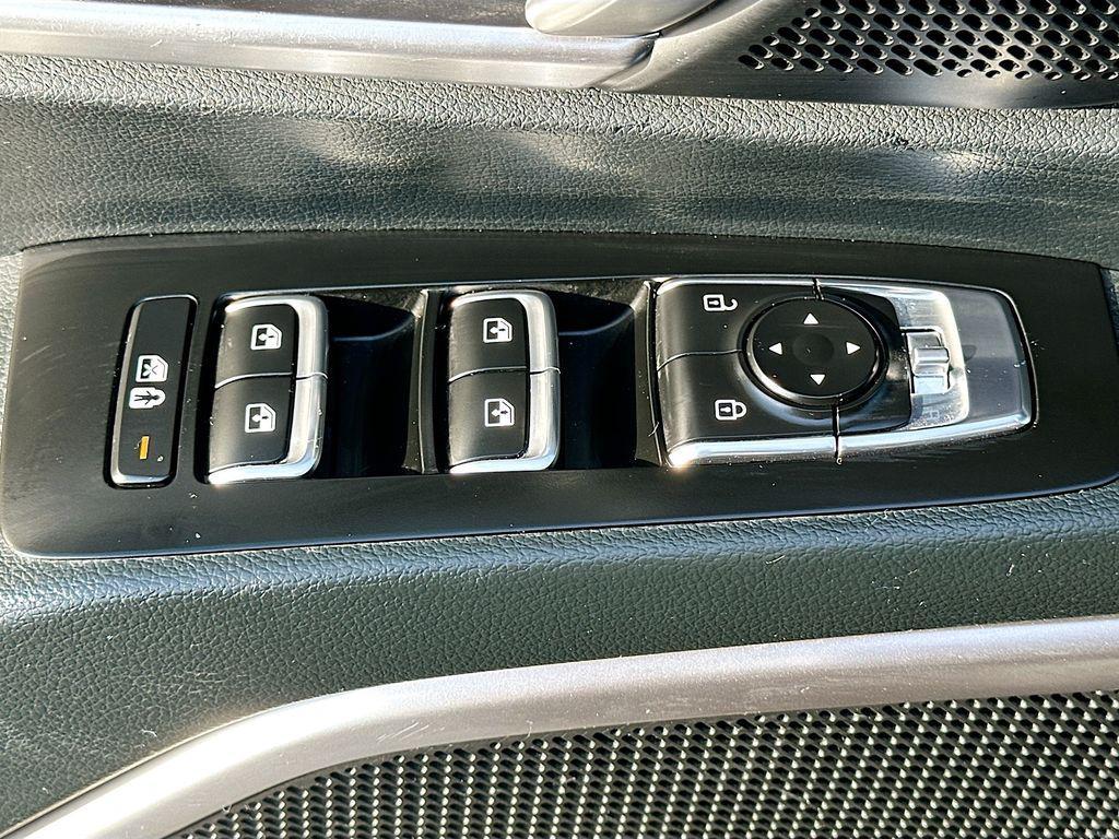 used 2025 Kia Telluride car, priced at $33,551