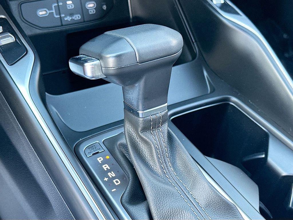 used 2025 Kia Sorento car, priced at $28,991