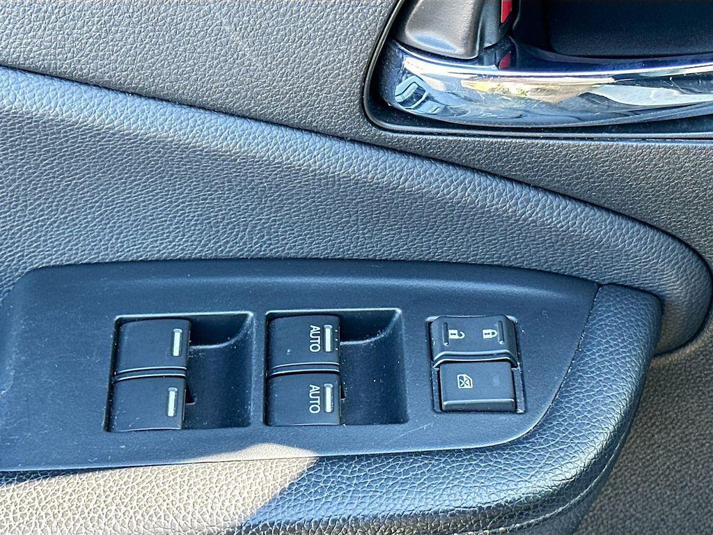 used 2022 Honda Pilot car, priced at $23,991