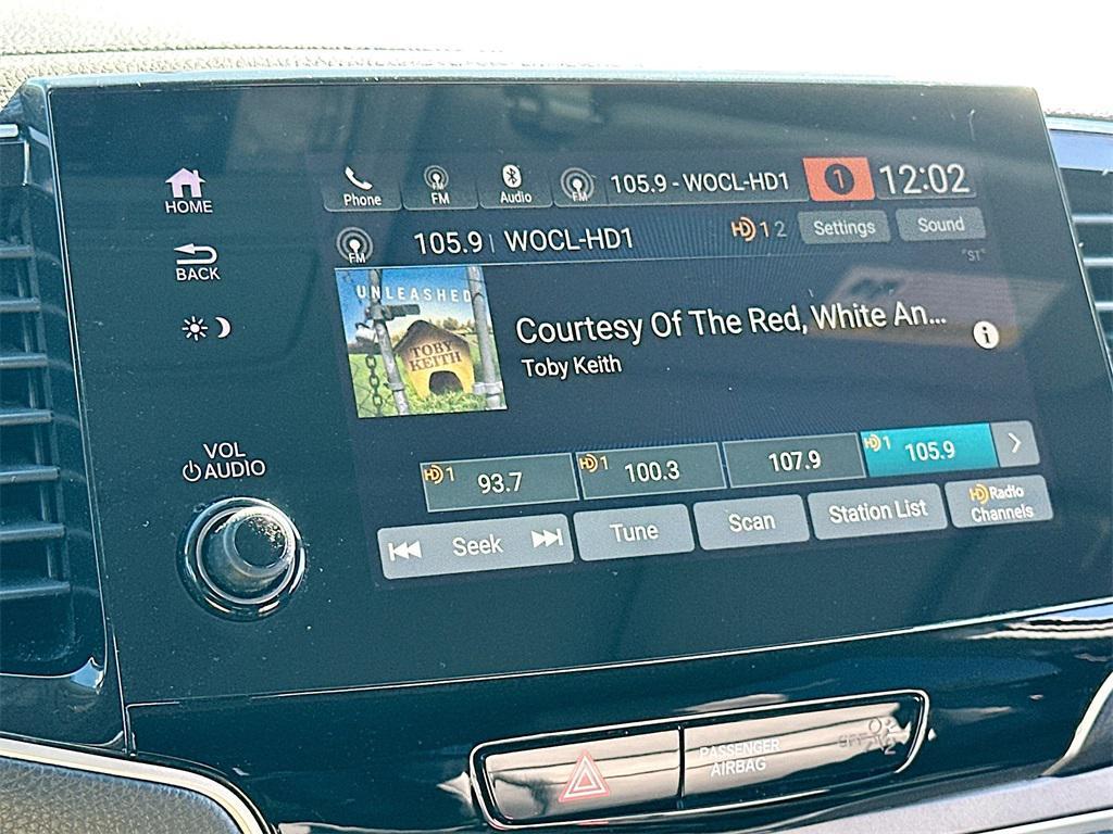 used 2022 Honda Pilot car, priced at $24,991