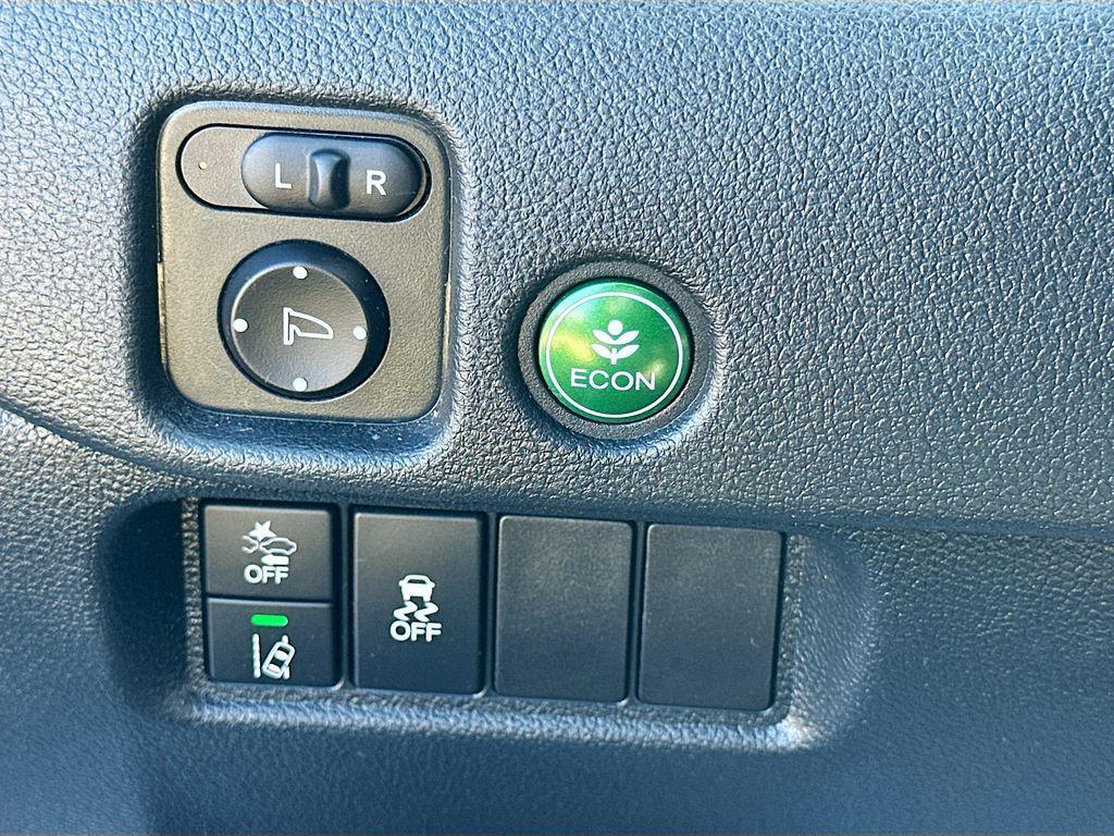 used 2022 Honda Pilot car, priced at $23,991