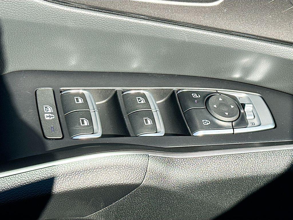 new 2026 Kia Sorento car, priced at $33,222