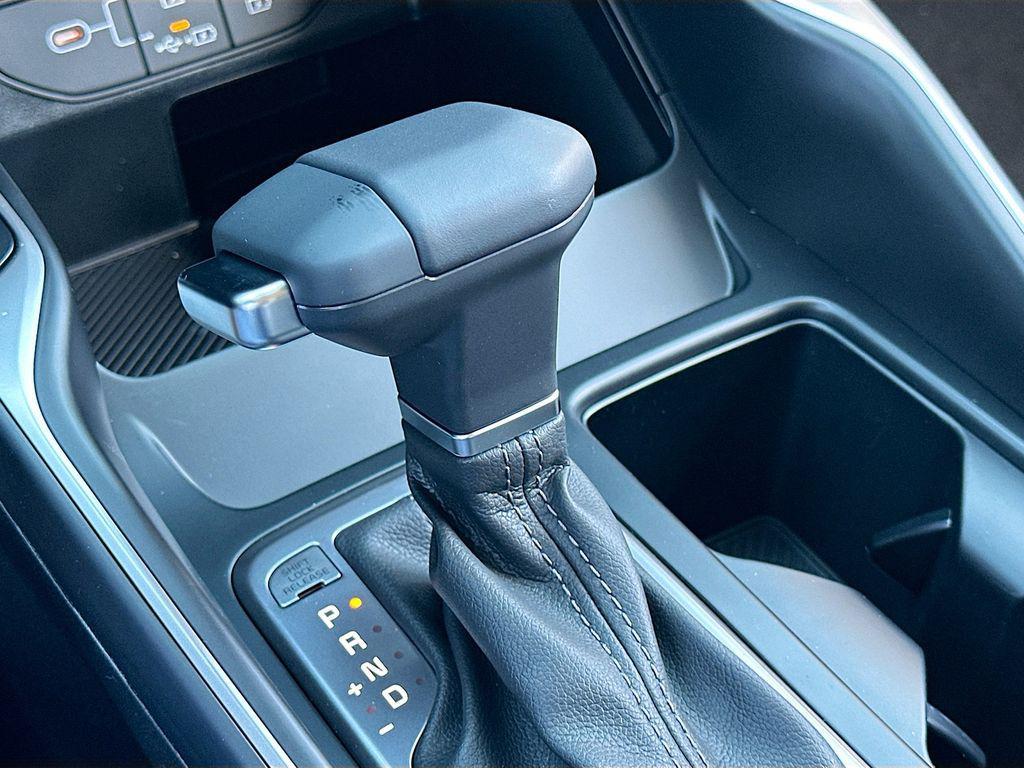 new 2026 Kia Sorento car, priced at $33,222