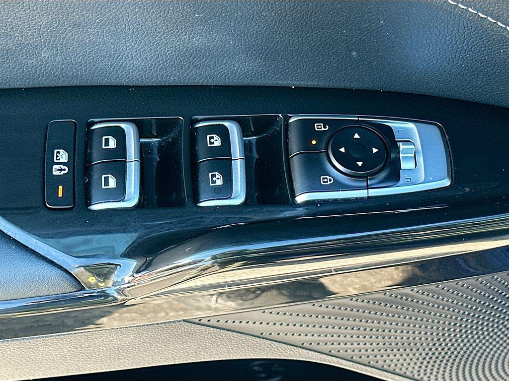 used 2025 Kia K5 car, priced at $26,995