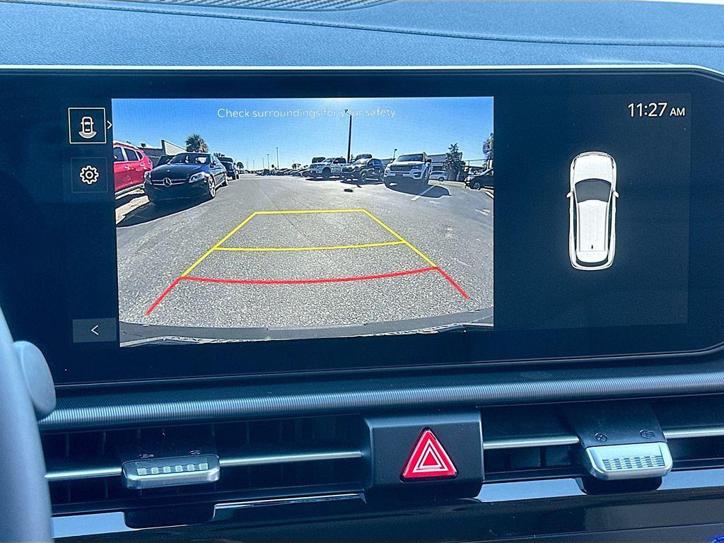 new 2026 Kia Sportage Hybrid car, priced at $33,090