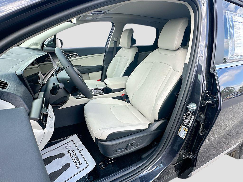 new 2026 Kia Sportage car, priced at $31,304