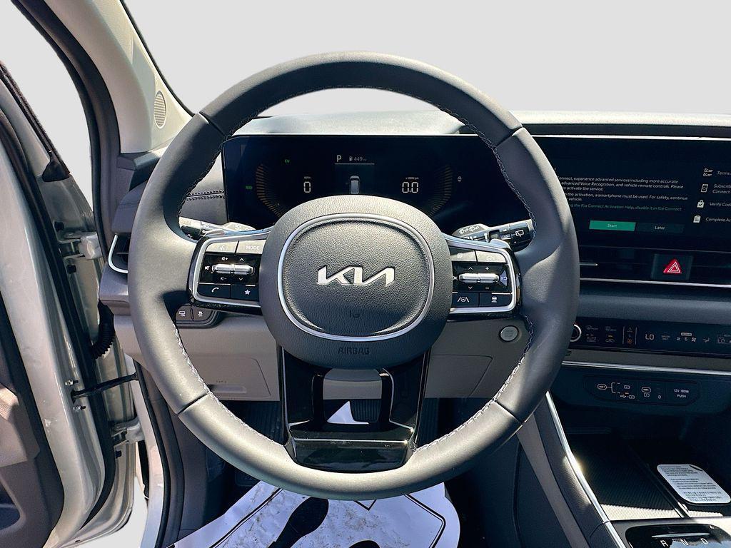 new 2026 Kia Carnival Hybrid car, priced at $42,920
