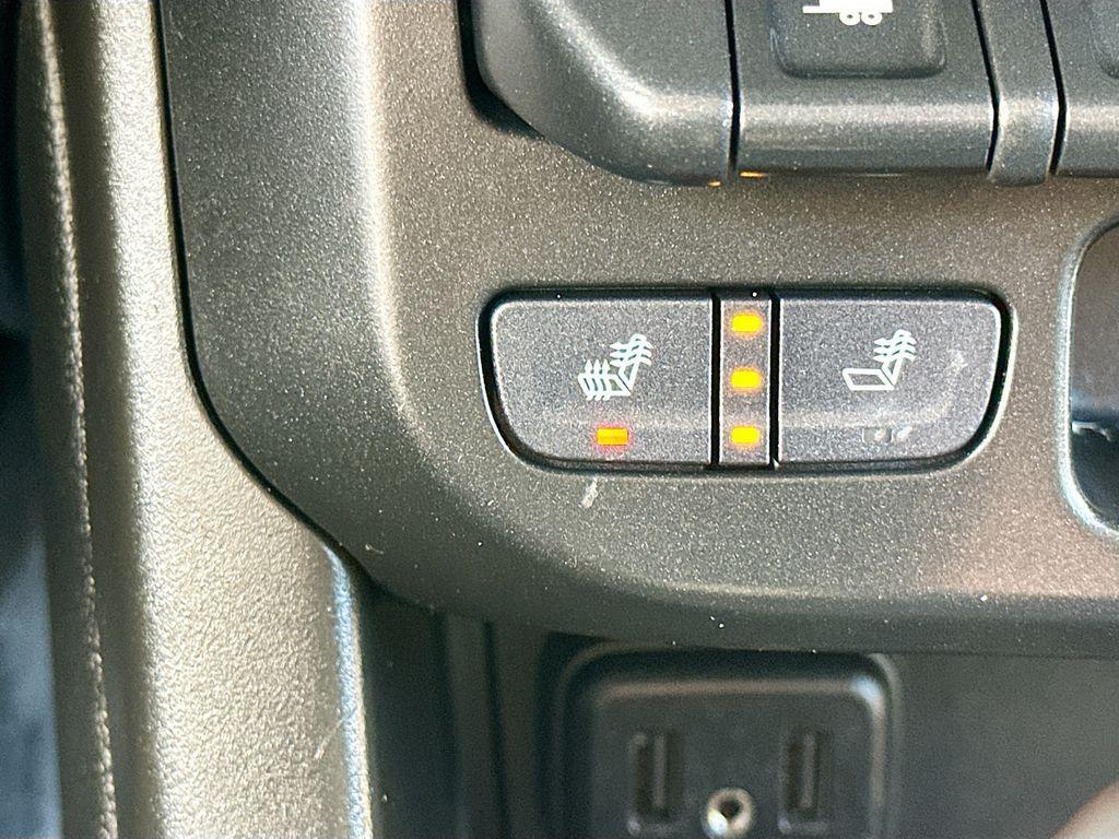 used 2022 Chevrolet Colorado car, priced at $26,551