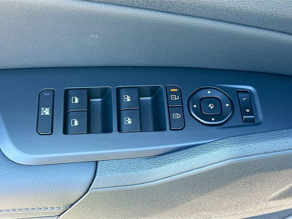 new 2026 Kia Sportage Hybrid car, priced at $38,632