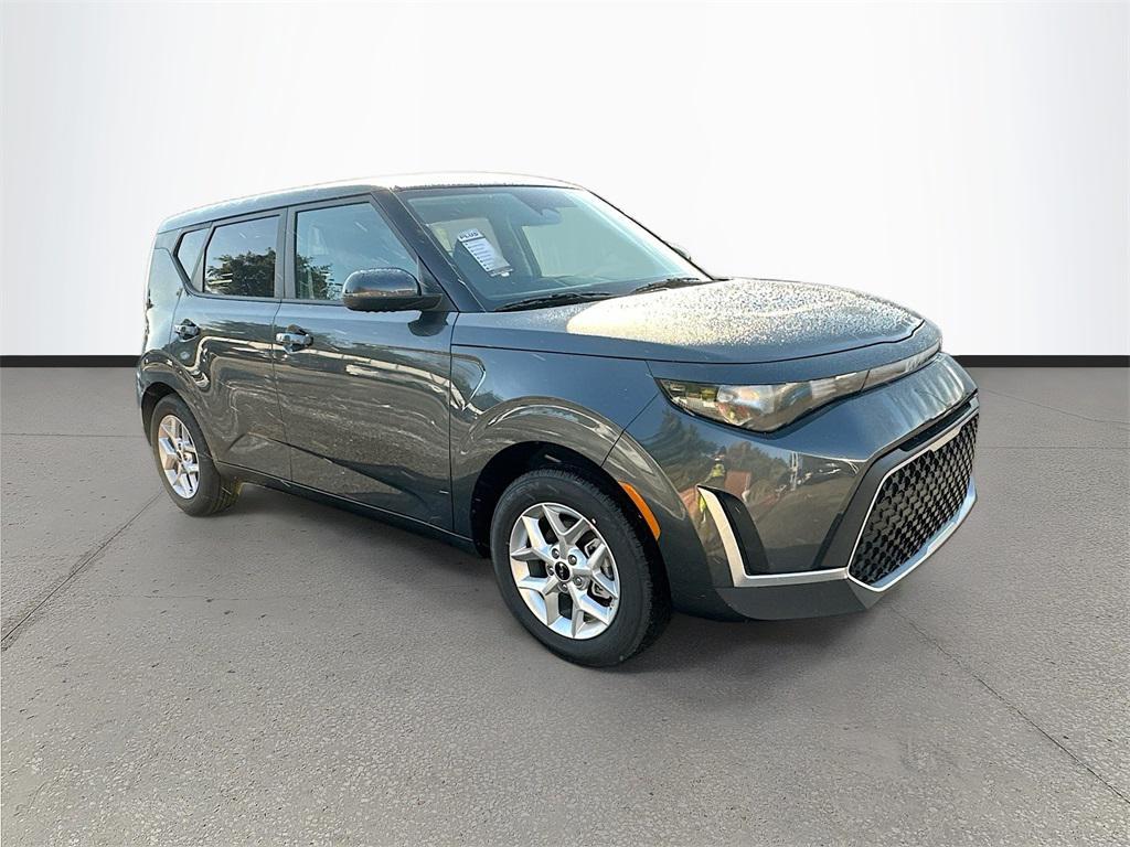 new 2025 Kia Soul car, priced at $18,935