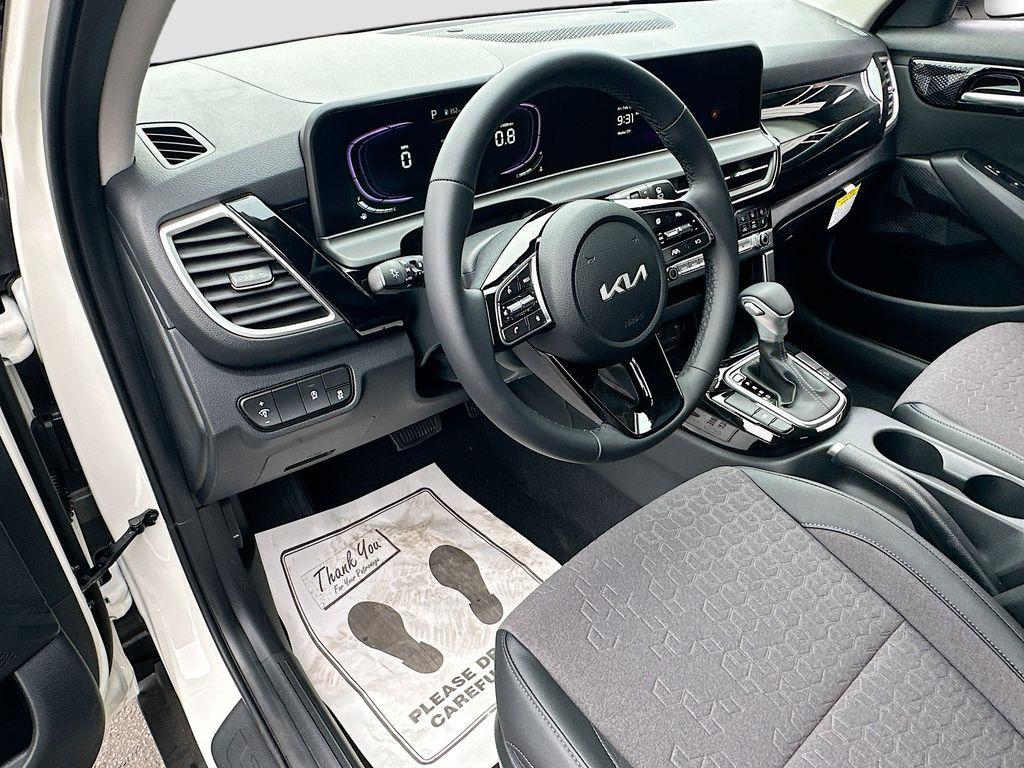 new 2026 Kia Seltos car, priced at $25,199