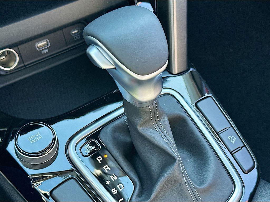 new 2026 Kia Seltos car, priced at $24,827