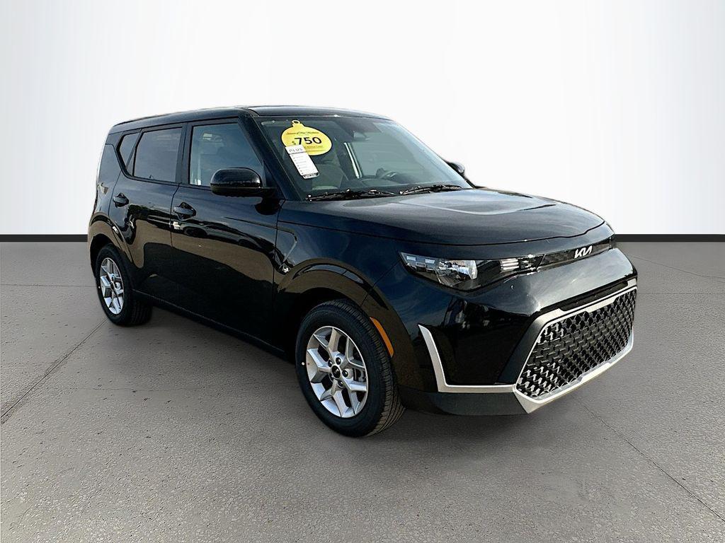 new 2025 Kia Soul car, priced at $19,984
