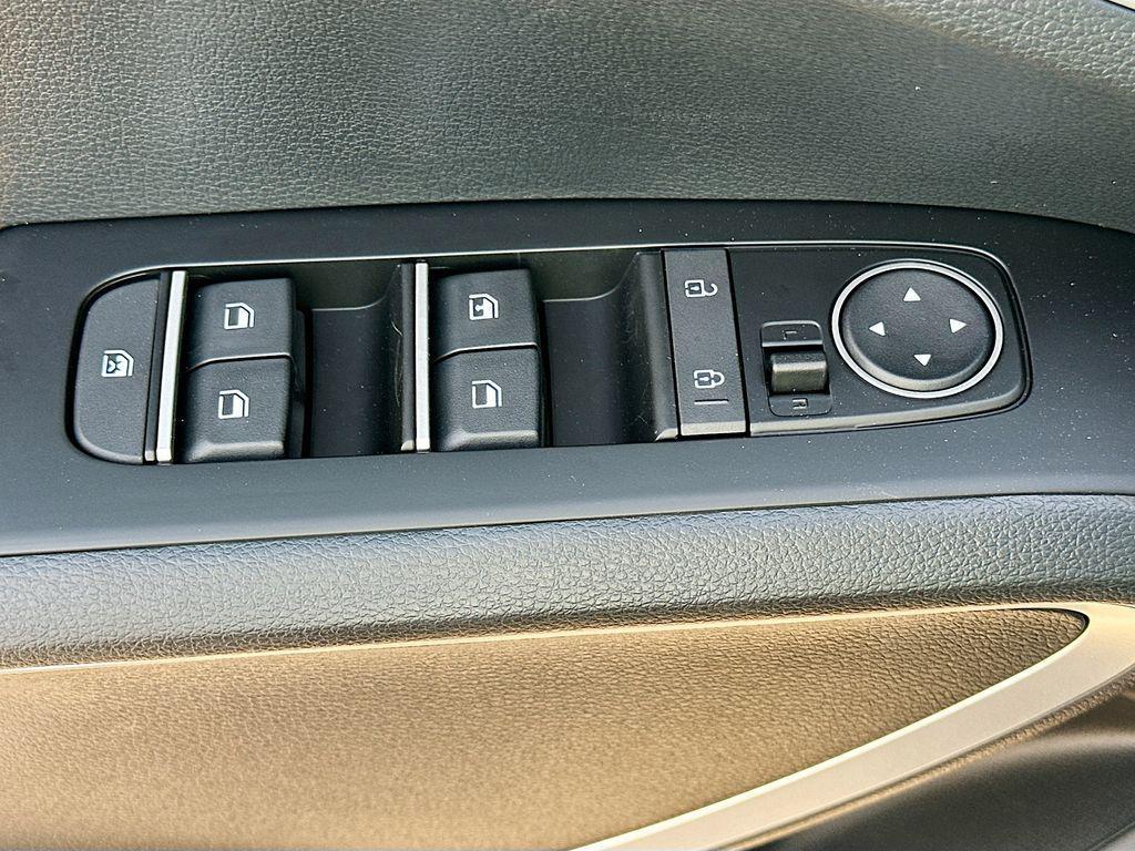 new 2025 Kia Soul car, priced at $19,984