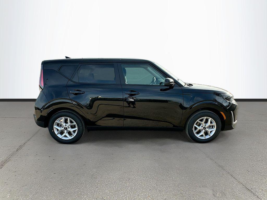new 2025 Kia Soul car, priced at $19,984