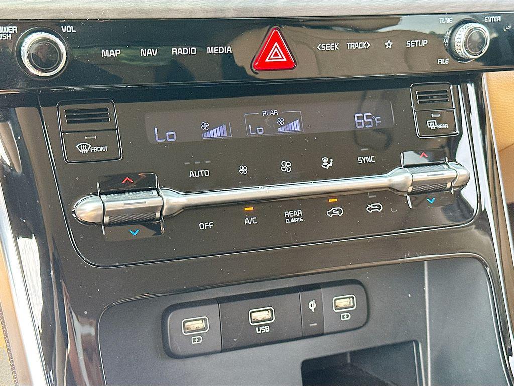 used 2024 Kia Carnival car, priced at $35,076