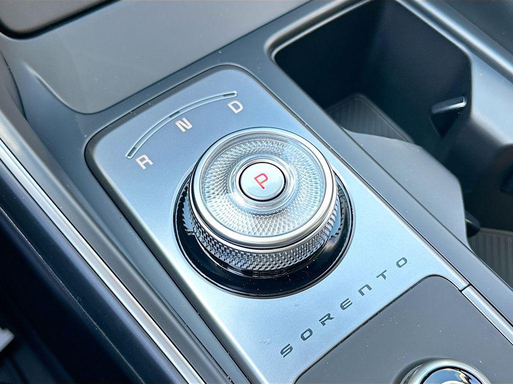 new 2026 Kia Sorento Hybrid car, priced at $34,953