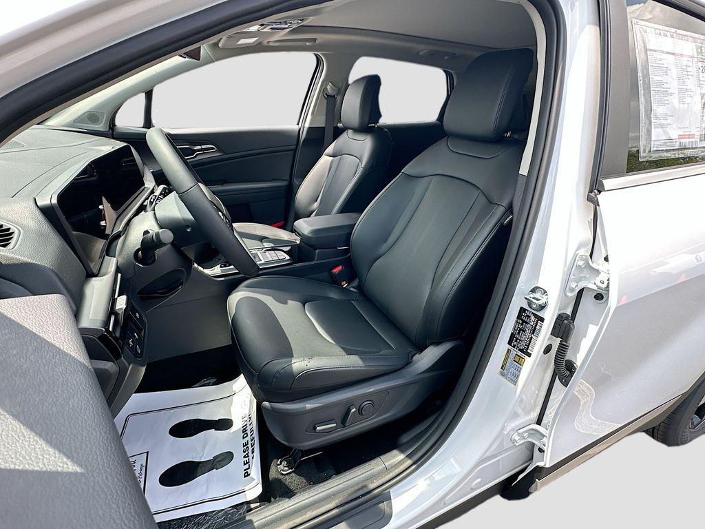 new 2026 Kia Sportage car, priced at $31,423