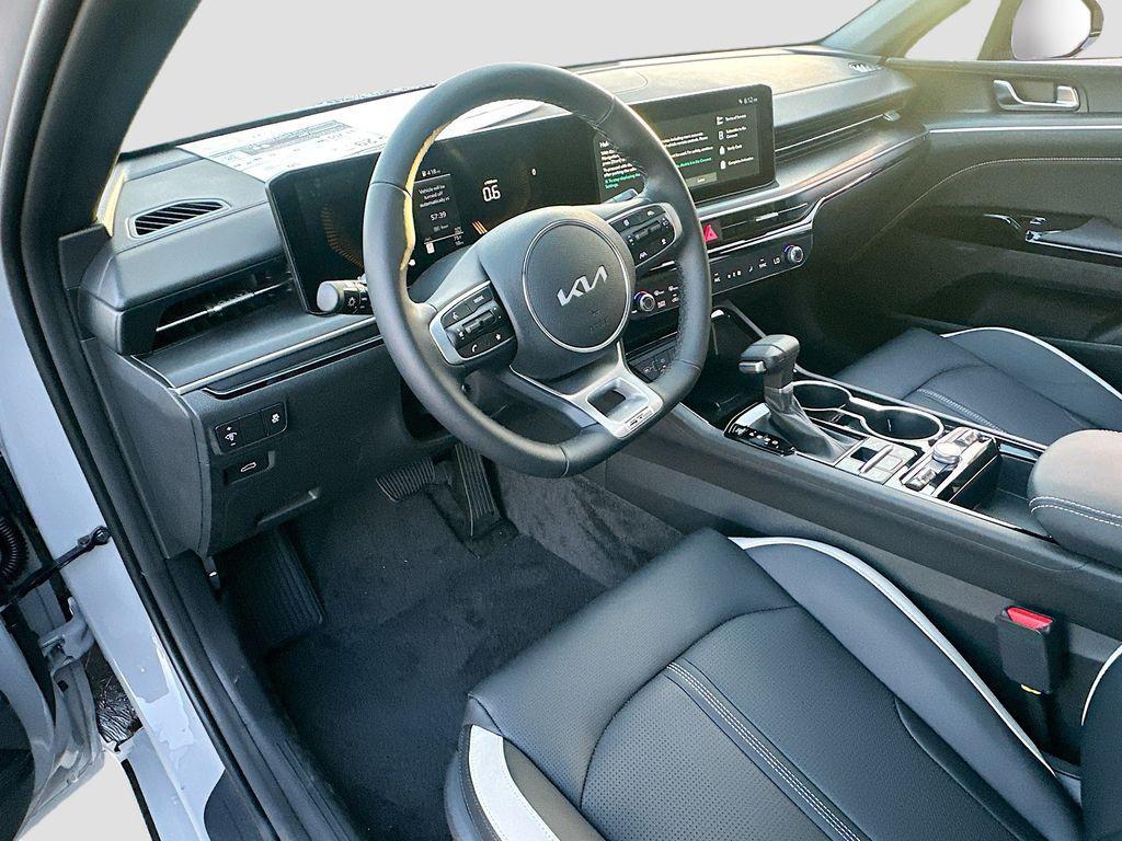 new 2026 Kia K5 car, priced at $29,421