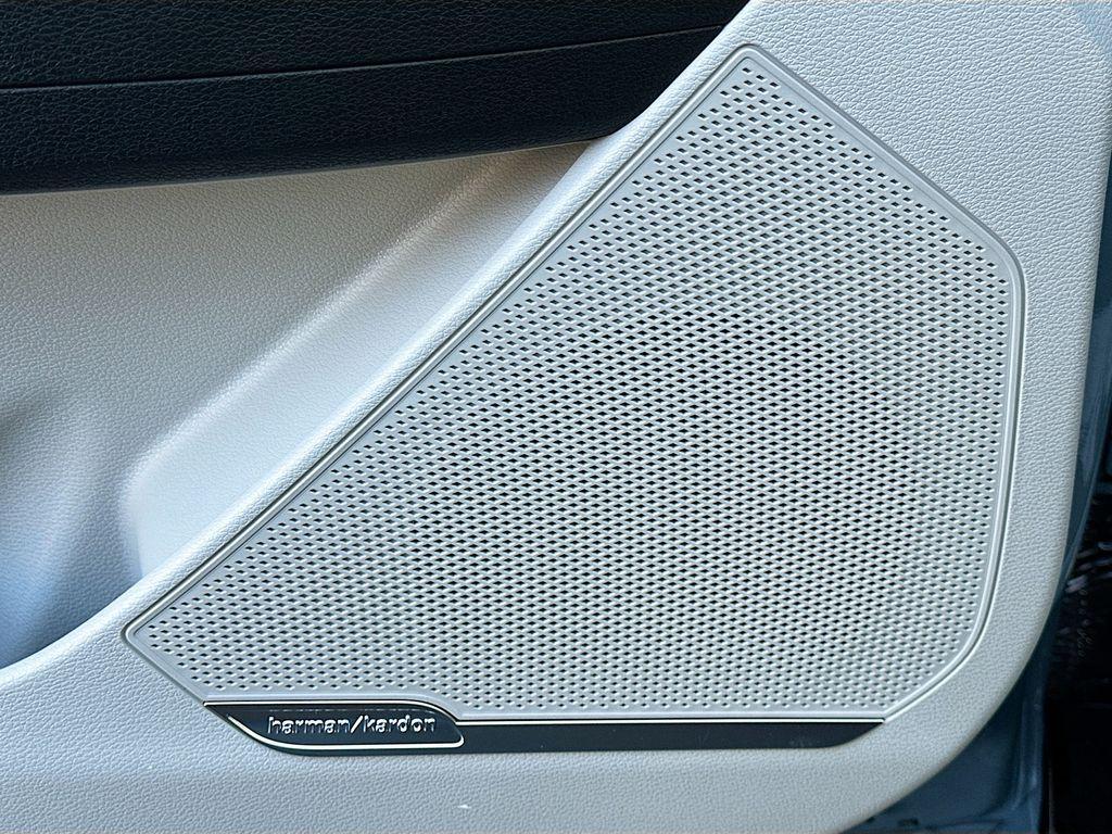 new 2026 Kia Sportage Hybrid car, priced at $38,399