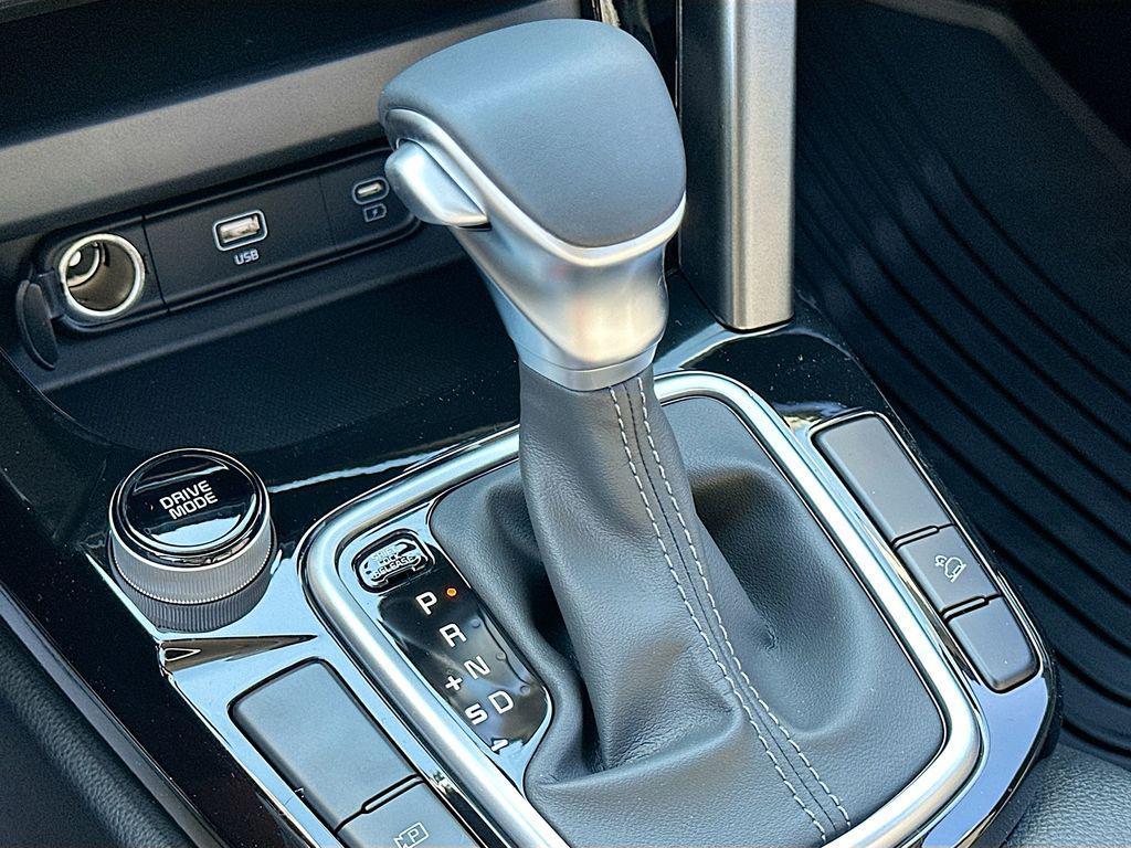 new 2026 Kia Seltos car, priced at $23,248