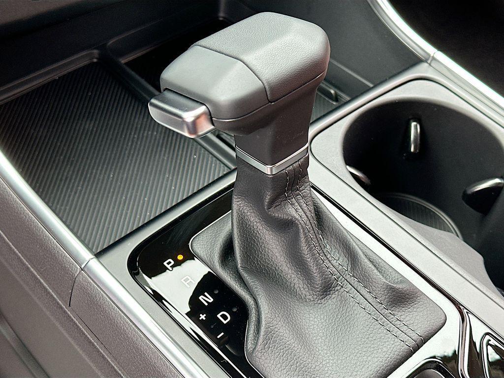 new 2026 Kia Carnival car, priced at $50,048