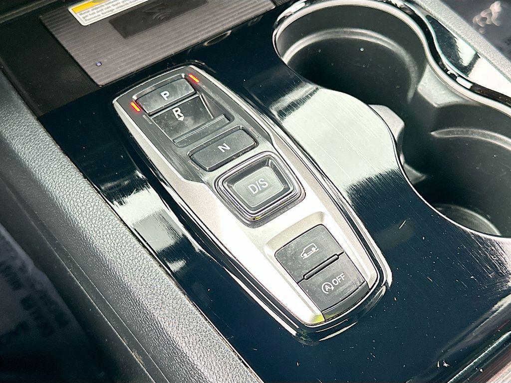 used 2022 Honda Pilot car, priced at $25,991