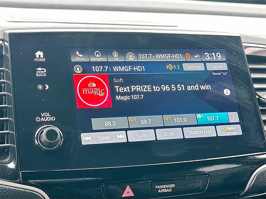 used 2022 Honda Pilot car, priced at $27,991