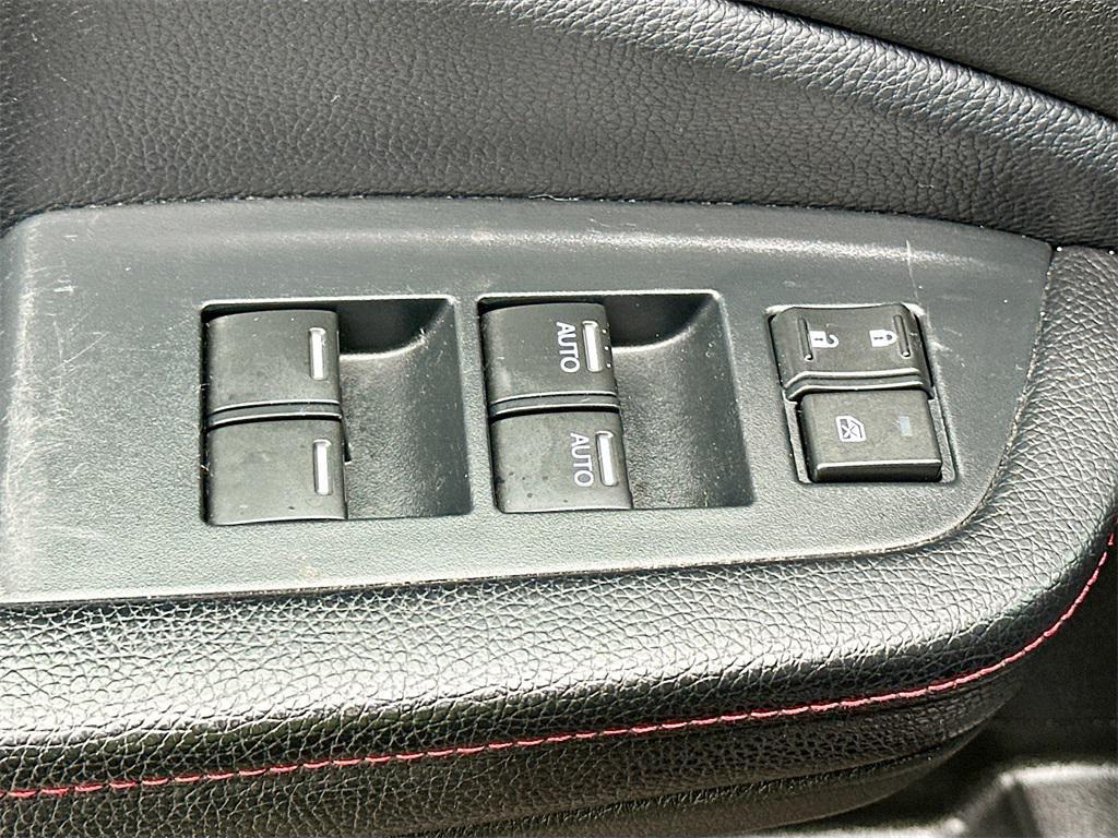 used 2022 Honda Pilot car, priced at $27,991