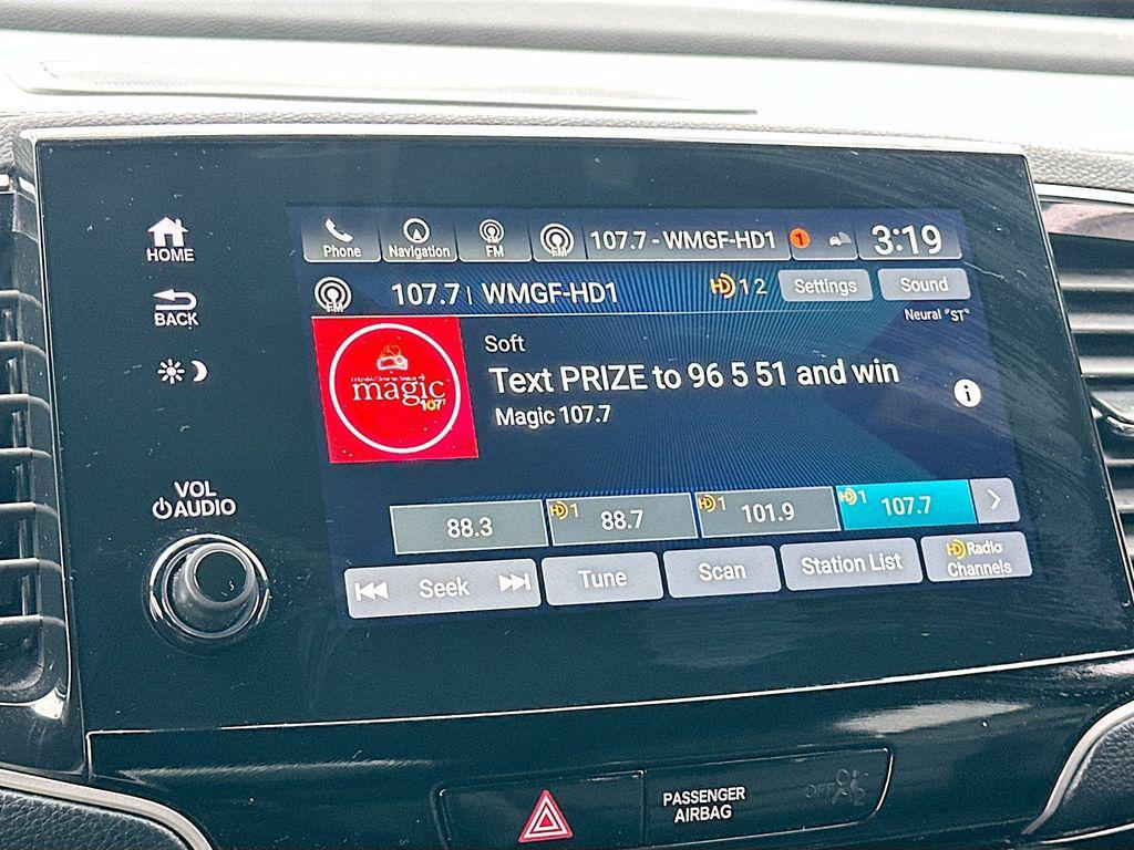 used 2022 Honda Pilot car, priced at $25,991