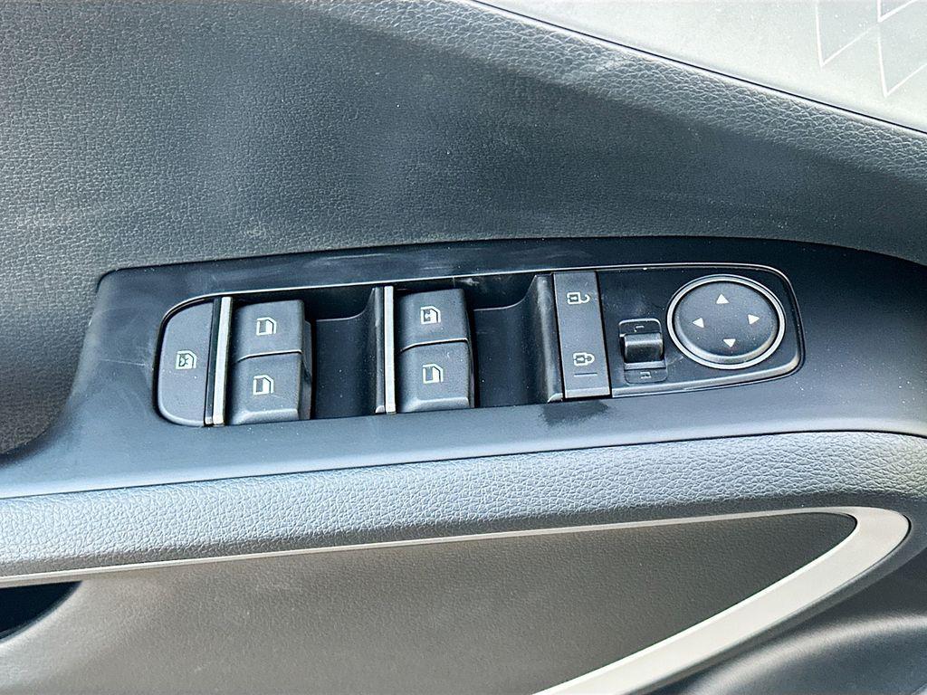 new 2025 Kia Soul car, priced at $20,214