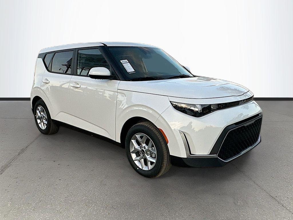 new 2025 Kia Soul car, priced at $20,214
