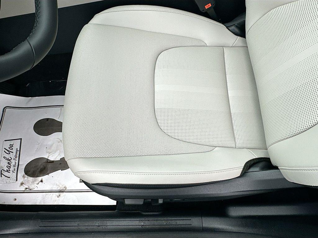 new 2026 Kia Sportage car, priced at $30,371