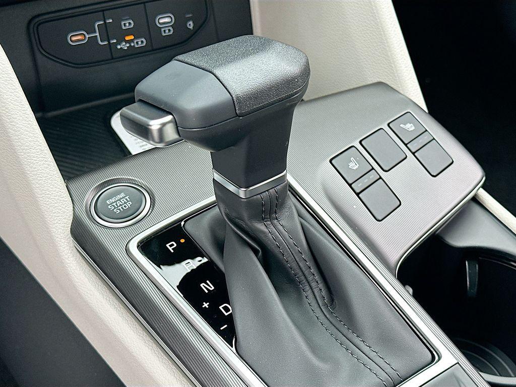 new 2026 Kia Sportage car, priced at $30,371