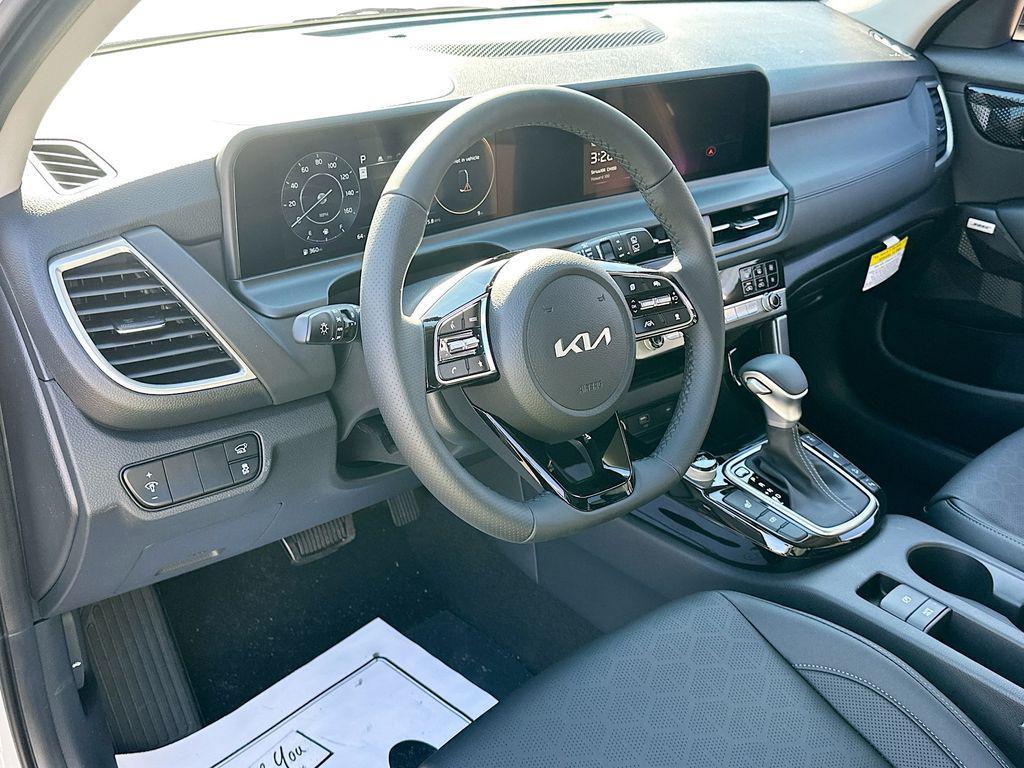 new 2026 Kia Seltos car, priced at $29,986